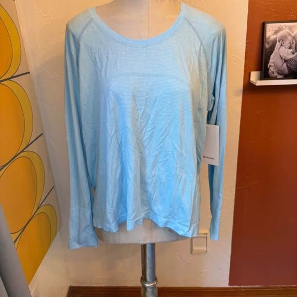 Lululemon swiftly tech long sleeve 2.0 shirt light blue NWT